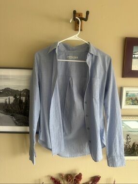 Abercrombie & Fitch Pale Blue Button-Up Shirt